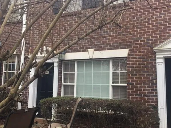 101 Wood Lake Dr Unit 207, Athens, GA 30605