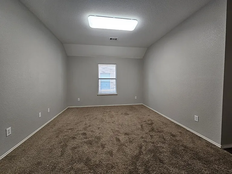 3200 Hoover Dr — Photo 14