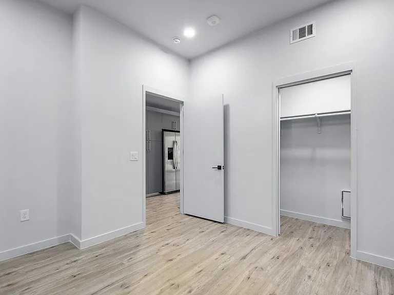4004 Banister Ln #211 — Photo 12