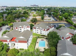 523 Sw Pkwy #303, College Station, TX 77840