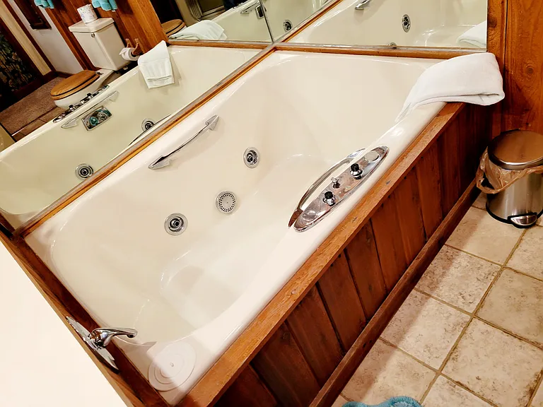 1103 Ski Mountain Rd — Photo 9