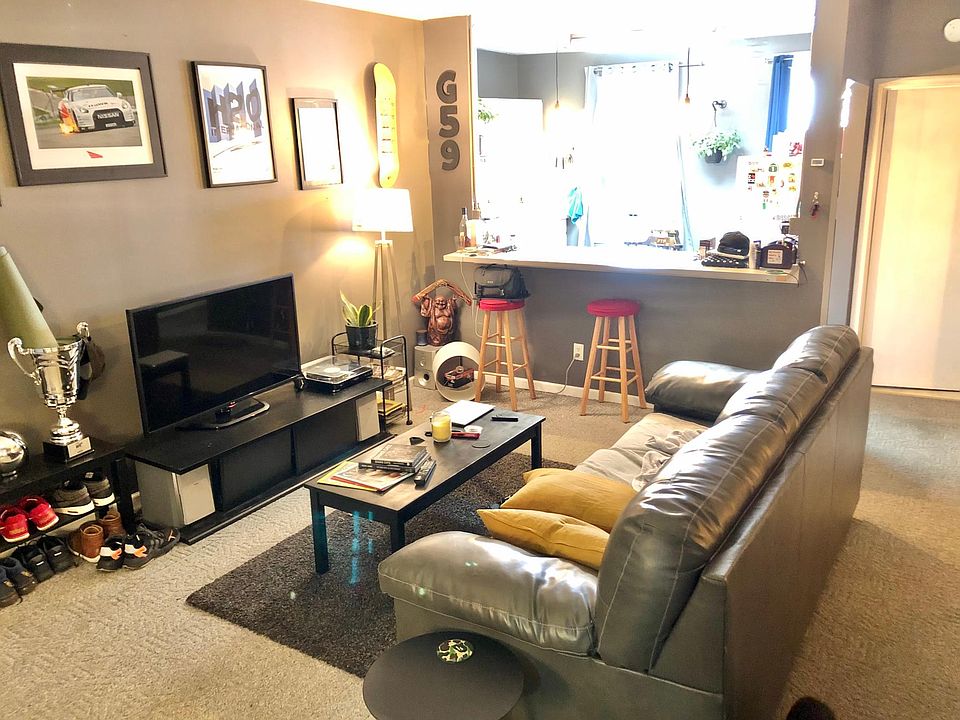 1st image of 7 Lincolnway #1R