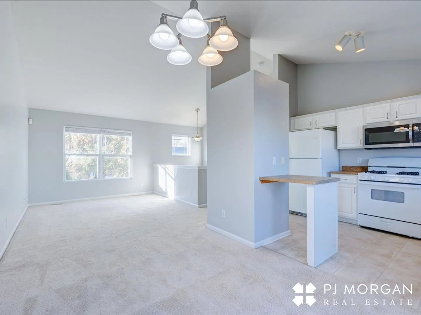 11004 Weber Street — Photo 2