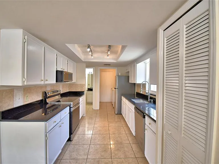 11701 Minto Ct — Photo 12