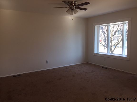 4th image of 25460 Maywood St