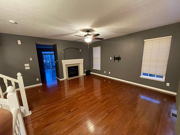 3rd image of 11905 Kelso Dr Unit 5