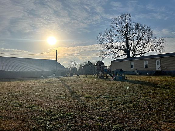 4th image of 298 Polk Rd #43