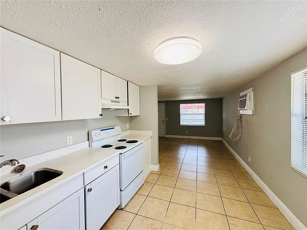 2 bed, 1.0 bath, 750 sqft, $1,350 — Photo 4