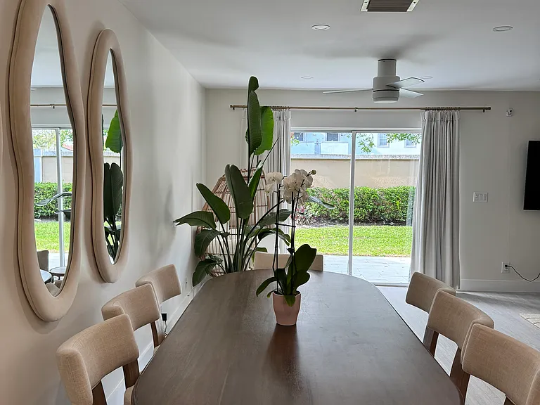 4453 SW 11th Pl — Photo 6