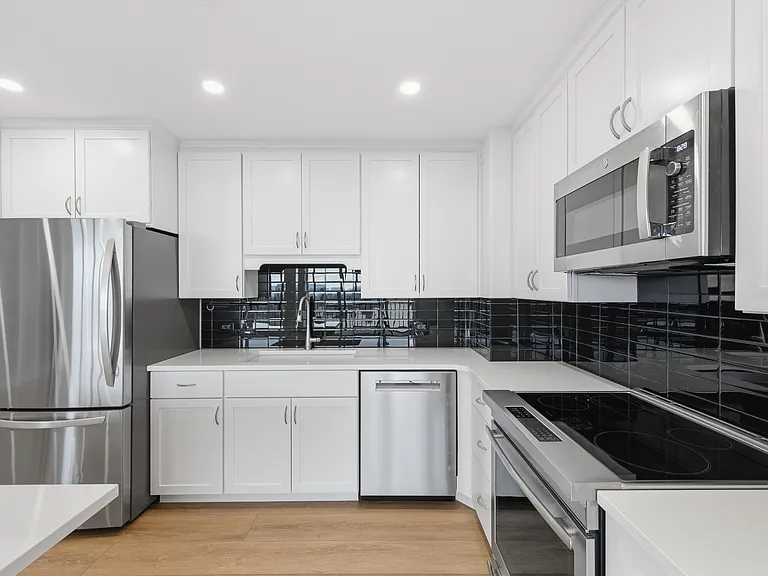 1201 N Williams St #10B — Photo 33