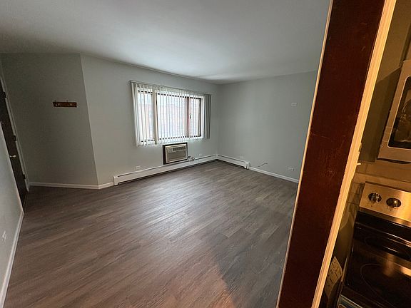 Living room (new flooring)