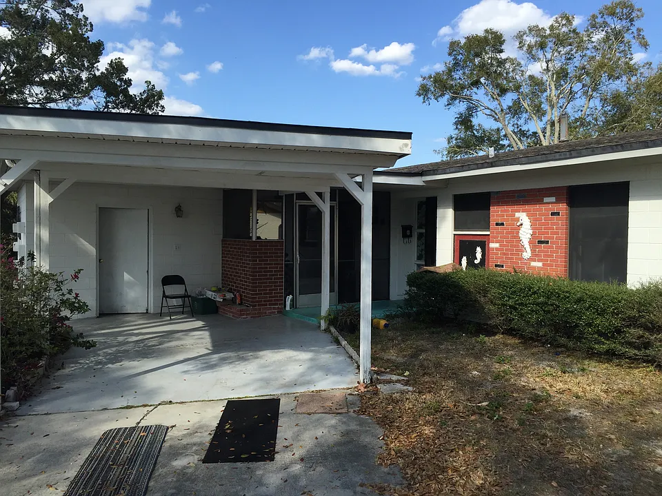 11 N Edgemon Ave