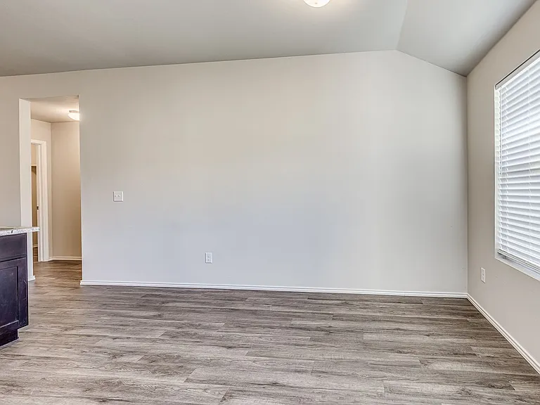 629 W Lola Dr — Photo 10