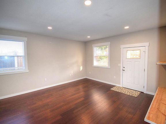 3rd image of 4510 13th Ave SE Unit 1-B