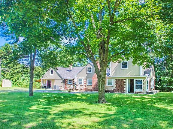 2nd image of 5846 N Grandview Dr