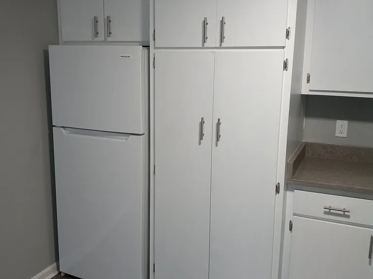 566 Washington St #1 — Photo 2