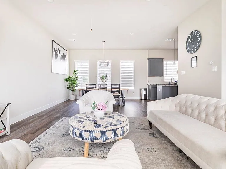 1740 Cove Crescent Ct — Photo 10