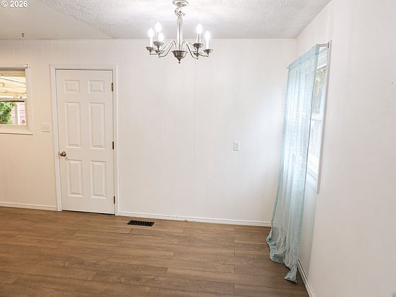 3rd image of 1127 SE 89th Ave