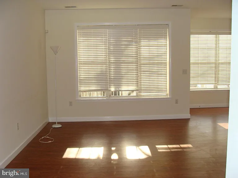 52 Kyle Way — Photo 12