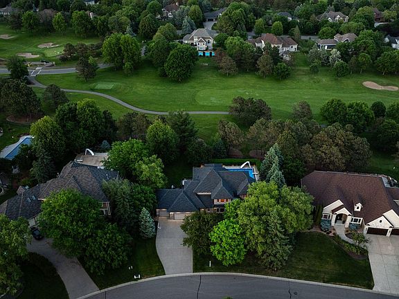 4th image of 3717 Fairway Point
