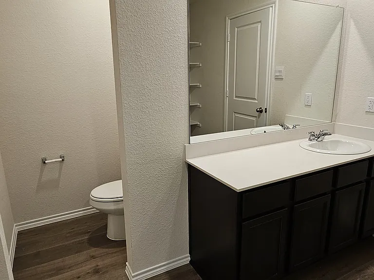 1441 Stuarts Forest Dr — Photo 24