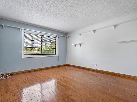3rd image of 7020 Half Moon Cir APT 112