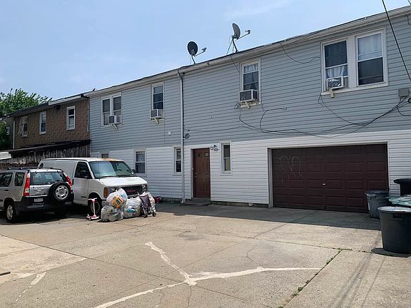 4th image of 10834 51st Ave