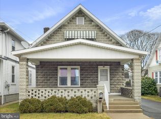 452 S 4th St, Chambersburg, PA 17201