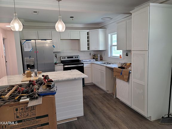 2nd image of 4924 Jonquil Dr
