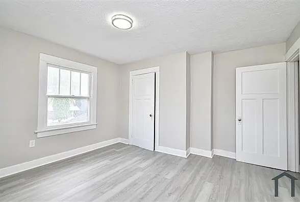 312-314 Pointview Ave #314 — Photo 27