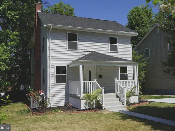 111 Mohican Dr, Oxon Hill, MD 20745