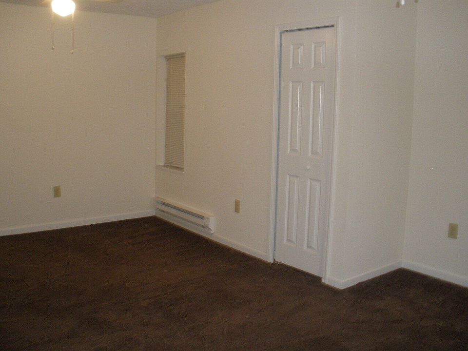 1st image of 11617 Franklin Blvd #3B