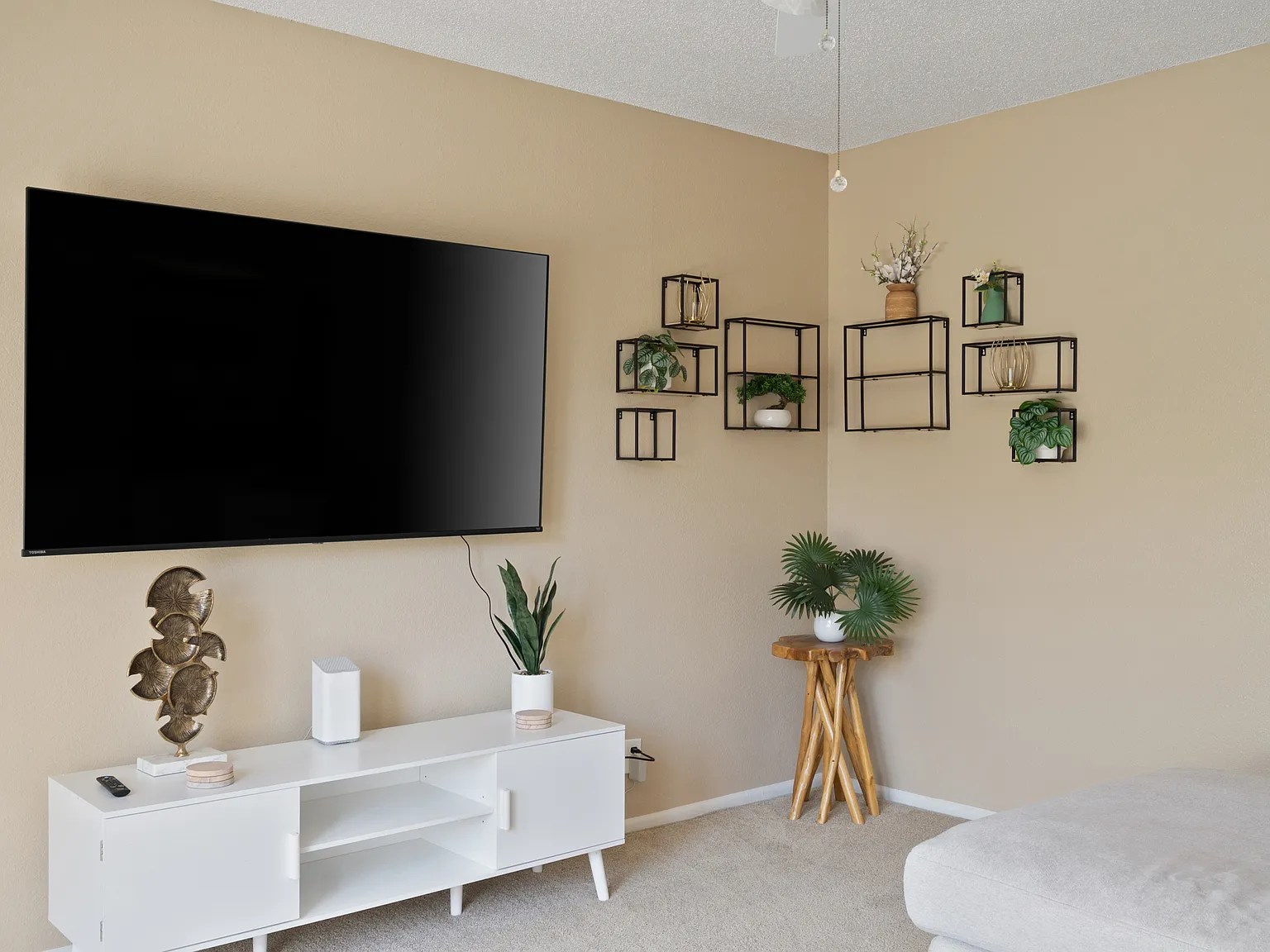 2 bed, 1.5 bath, 945 sqft, $1,850 — Photo 4