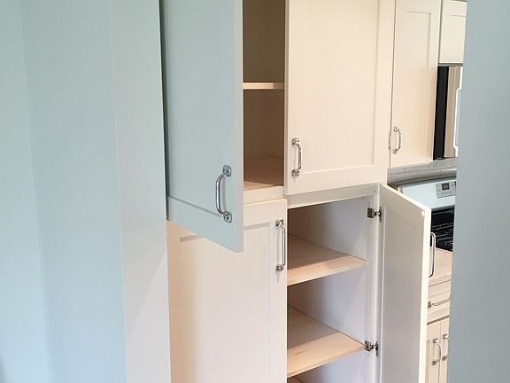 5th image of 2076 Parmenter Blvd #1