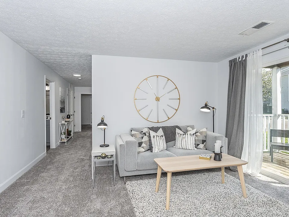 Hilltop Apartments