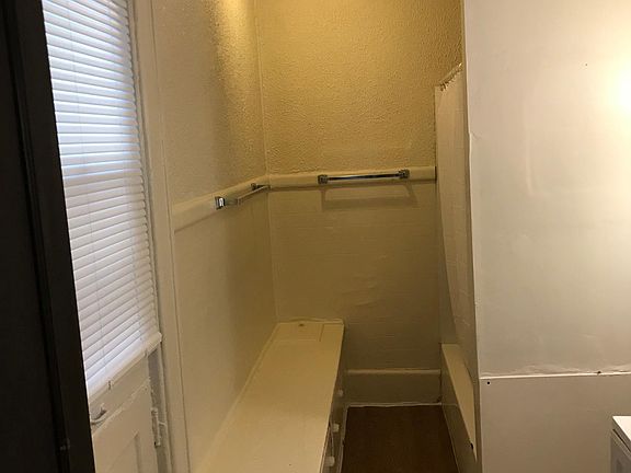 5th image of 2502 Cadillac Blvd #2