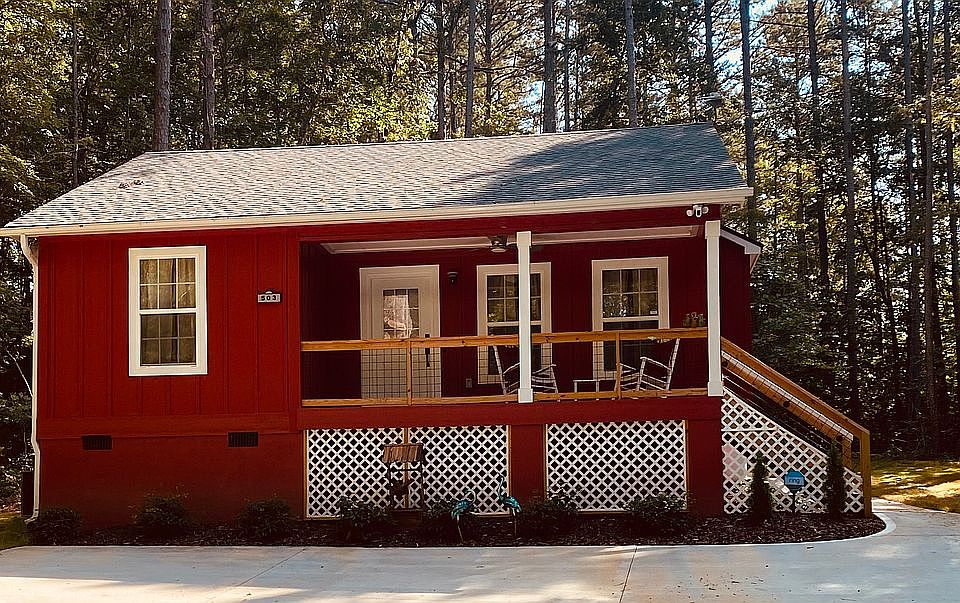 1st image of 503 Carolina Ct