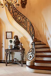 990 5th Avenue, #8/9