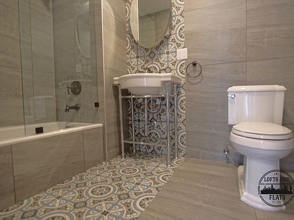 5th image of 262 Sullivan Pl #4A