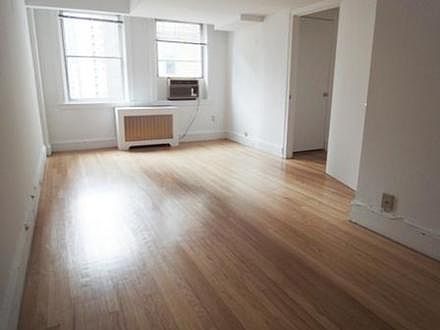 1st image of 120 E 39th St