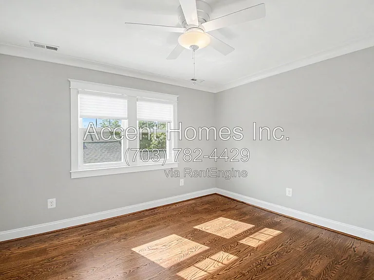 14 W Caton Ave — Photo 17