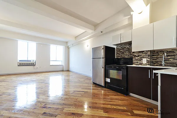 Rented by Batra Group Inc | media 24