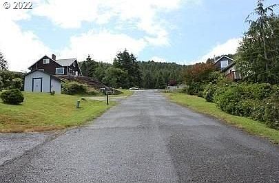 2nd image of Quadrant St