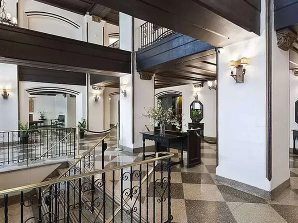 320 East 42nd Street image 23 of 23