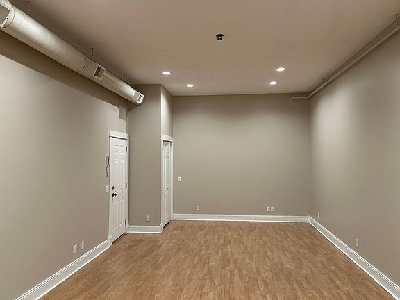5th image of 210 Washington Ave Ste 3