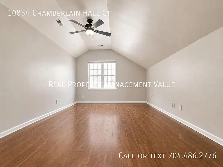 10834 Chamberlain Hall Ct — Photo 22