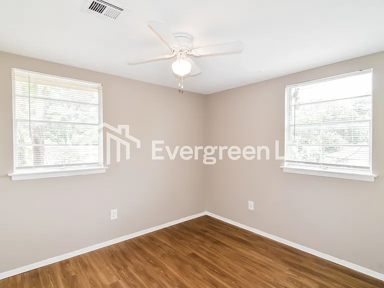 203 Juniper Ct — Photo 8