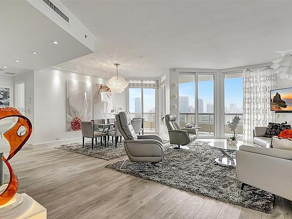 3rd image of 20191 E Country Club Dr #Penthouse 9