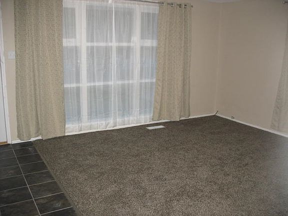 3rd image of 3041 Salem Dr
