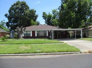 201 Midway Dr, Baytown, TX 77521